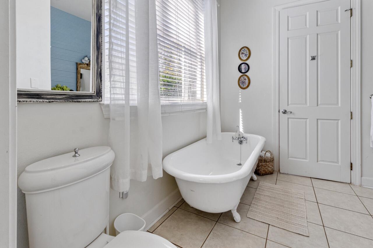 4633 Paradise Isles Isle
