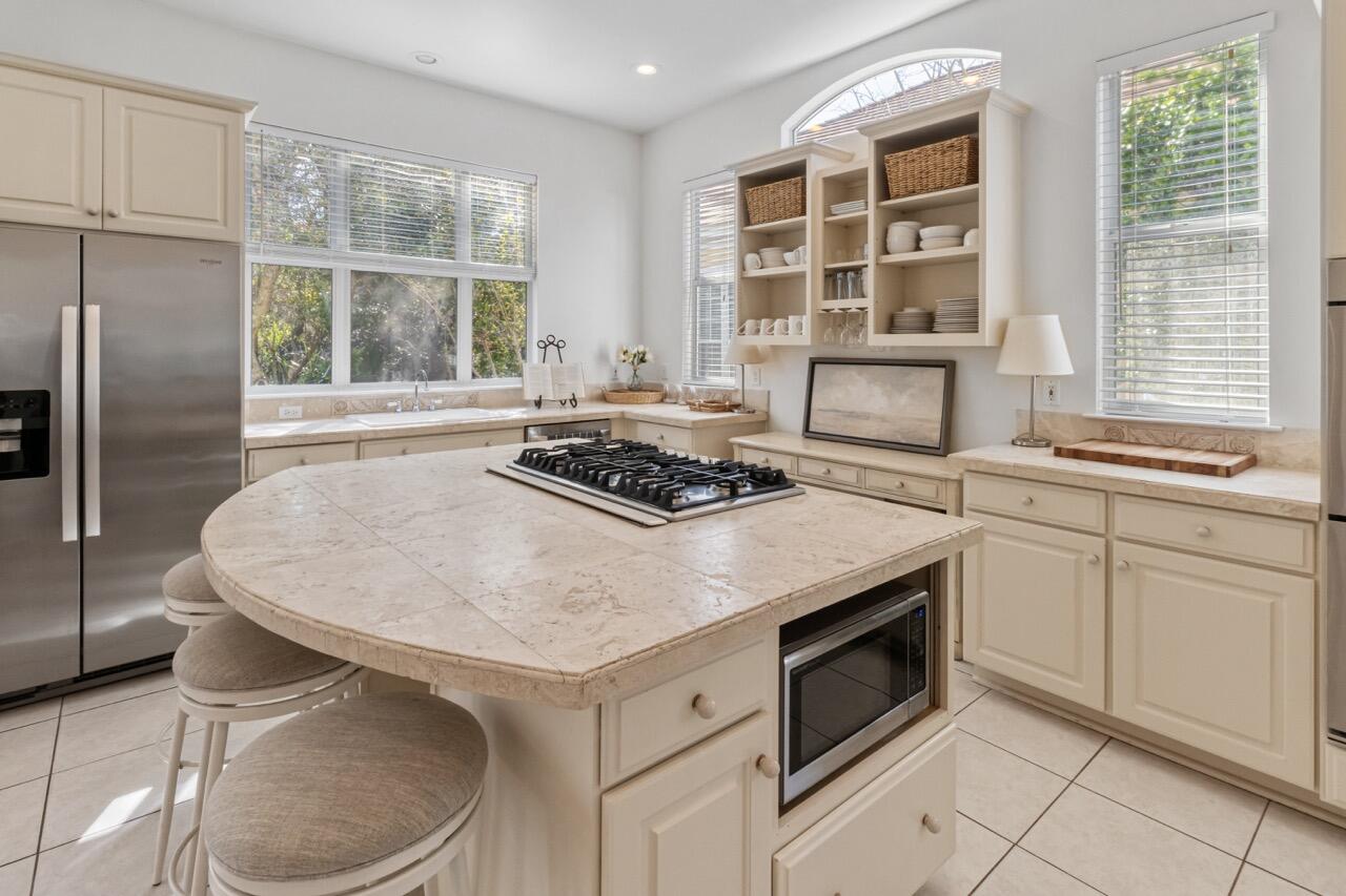 4633 Paradise Isles Isle