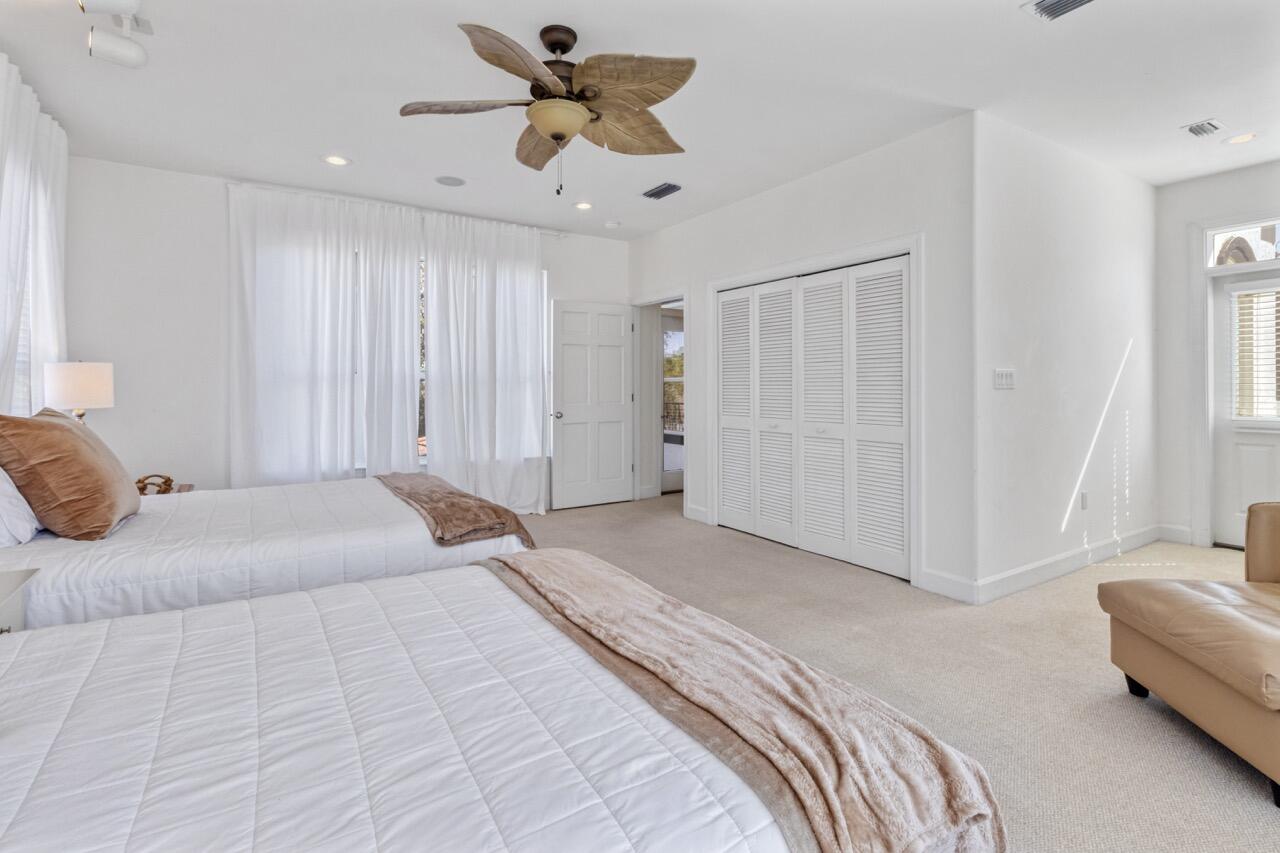 4633 Paradise Isles Isle