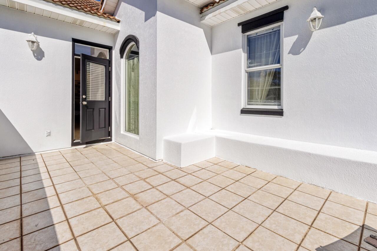 4633 Paradise Isles Isle