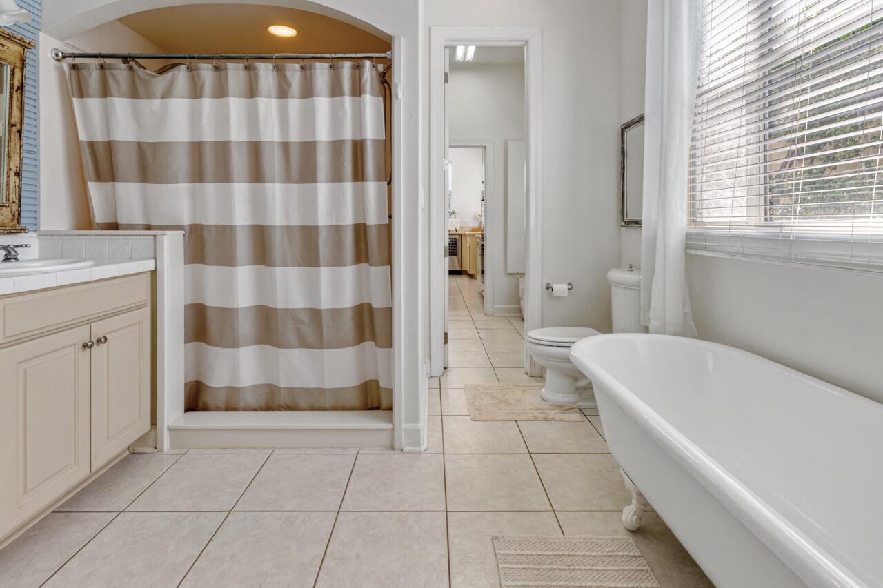 4633 Paradise Isles Isle