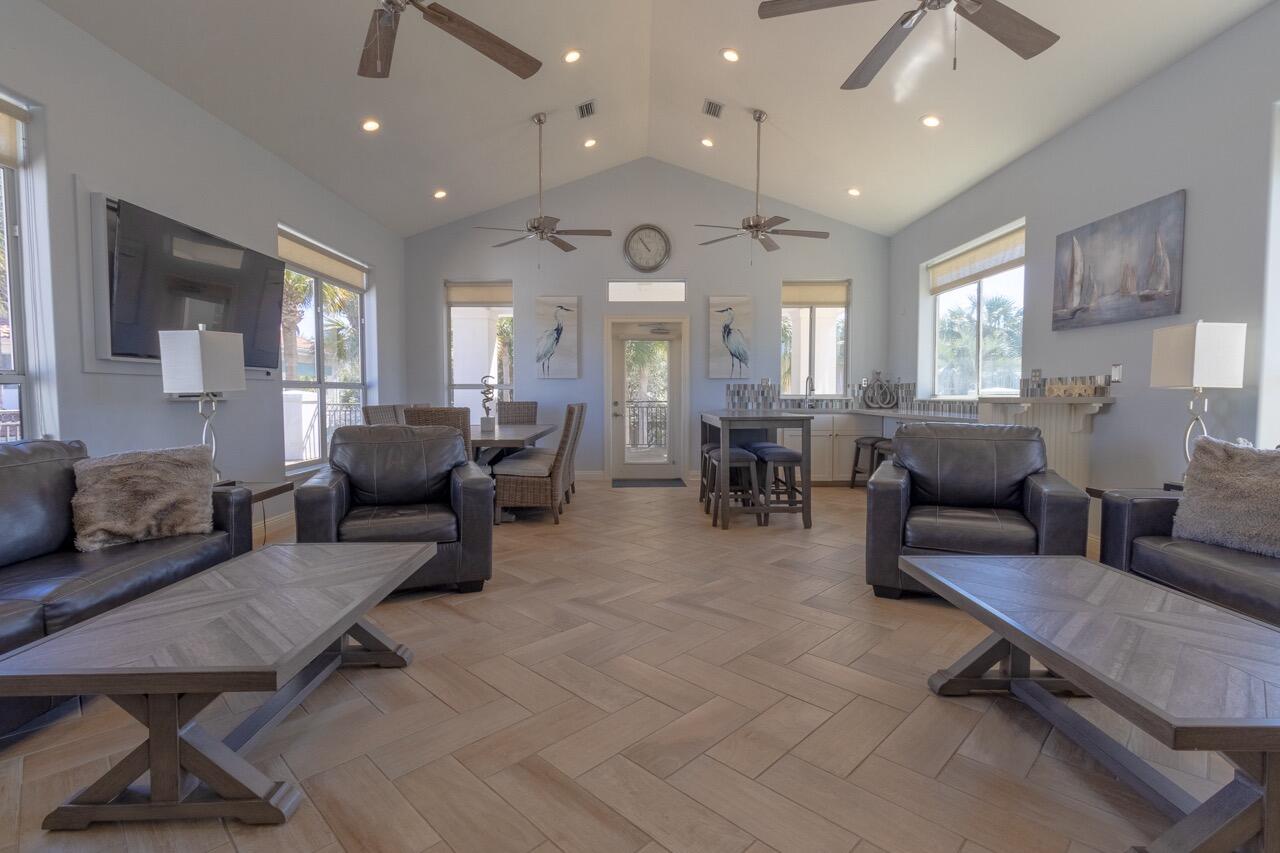 4633 Paradise Isles Isle