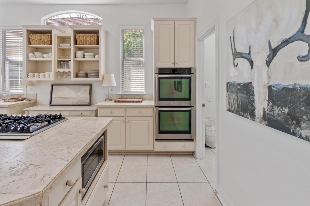 4633 Paradise Isles Isle