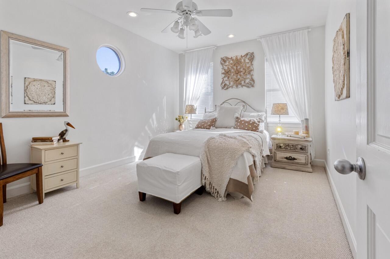 4633 Paradise Isles Isle
