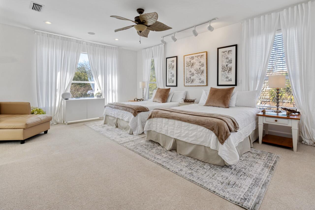 4633 Paradise Isles Isle