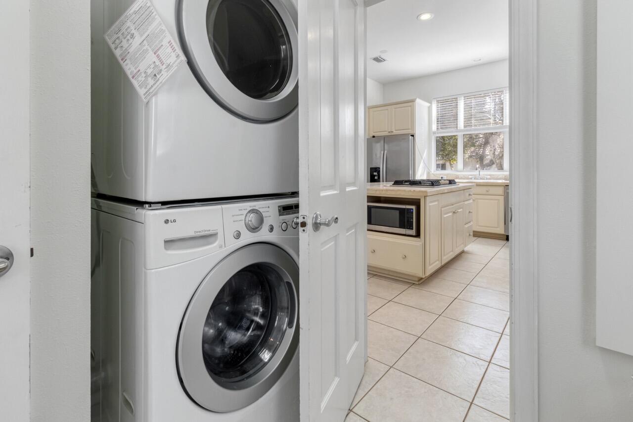 4633 Paradise Isles Isle