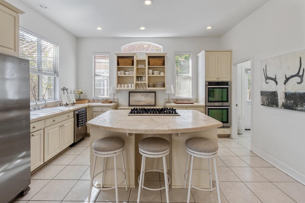 4633 Paradise Isles Isle