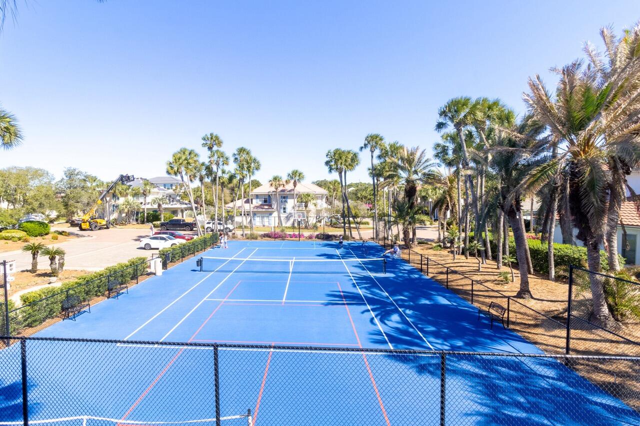 4633 Paradise Isles Isle