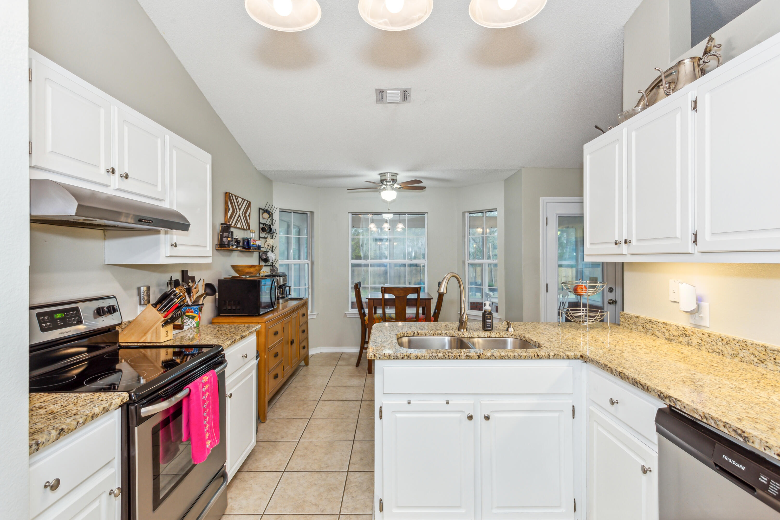 6633 Flintwood Street