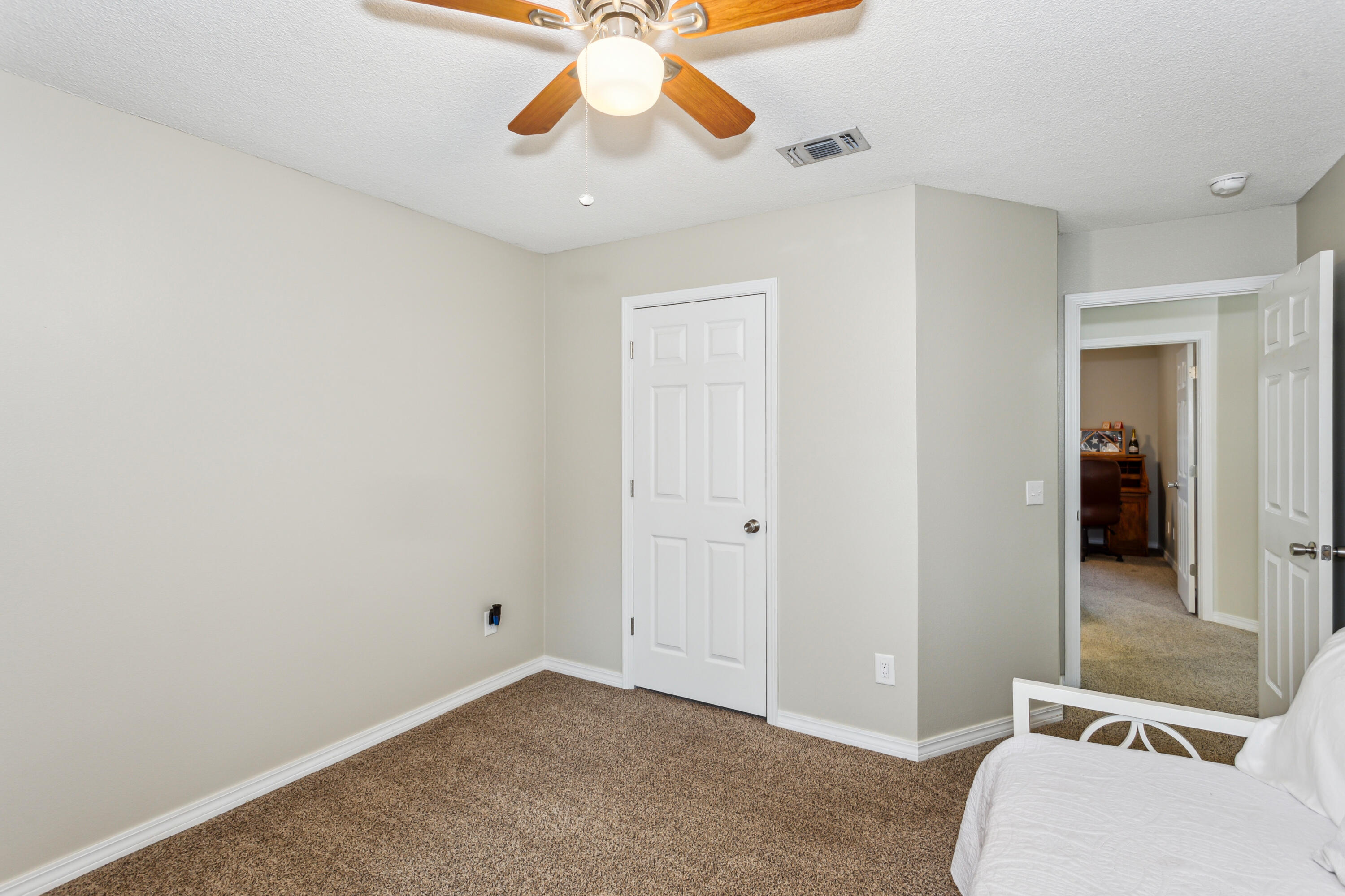 6633 Flintwood Street