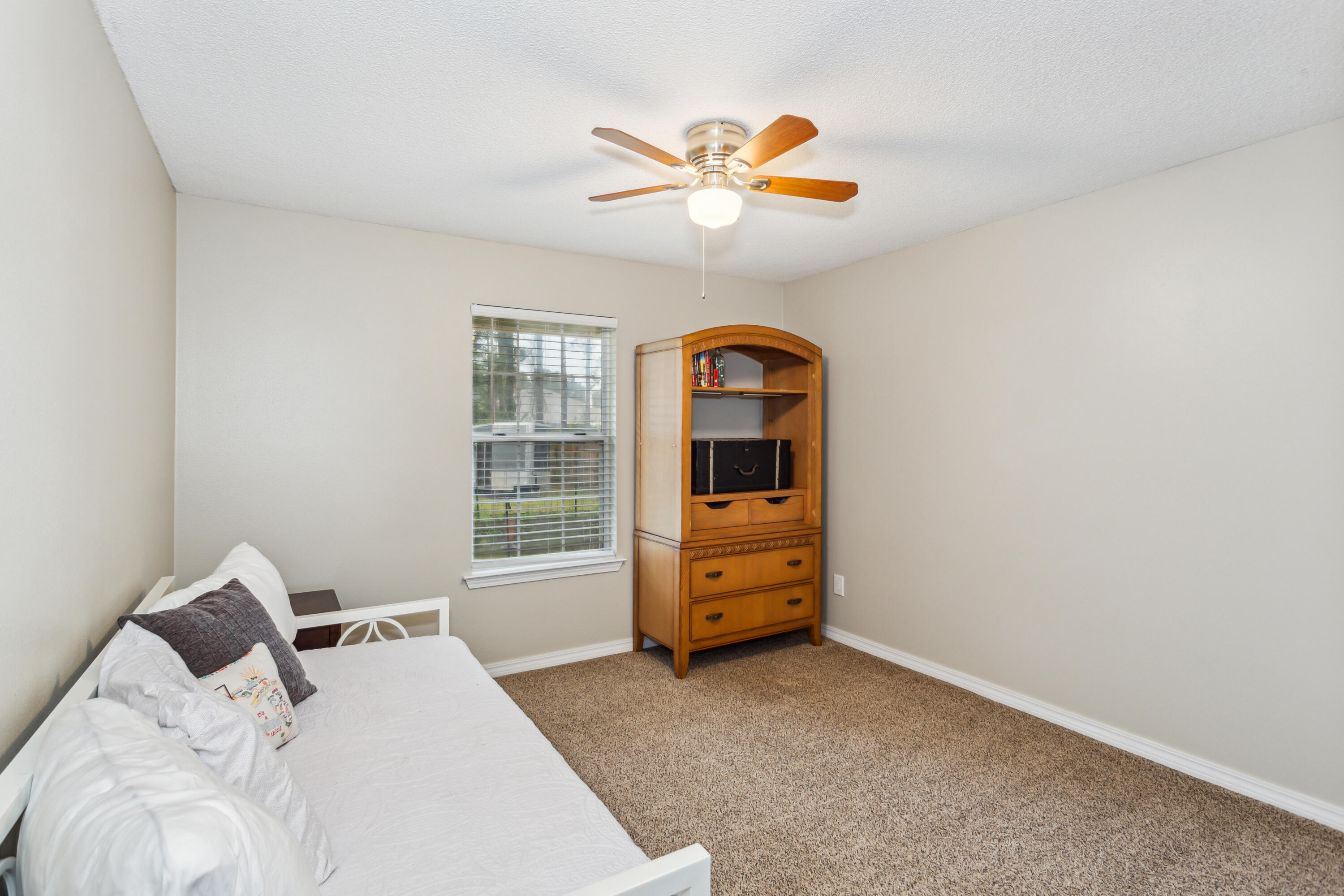 6633 Flintwood Street