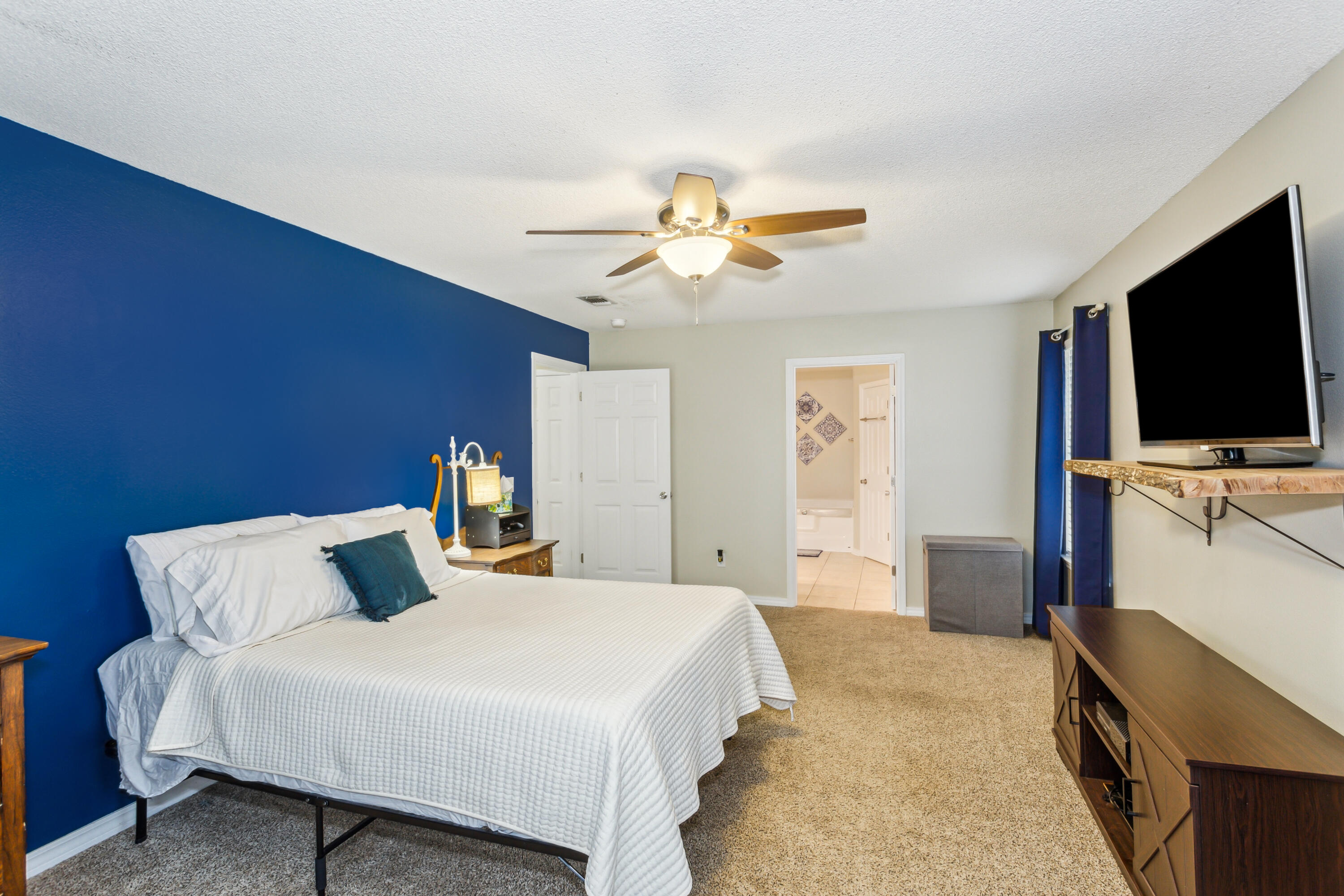 6633 Flintwood Street