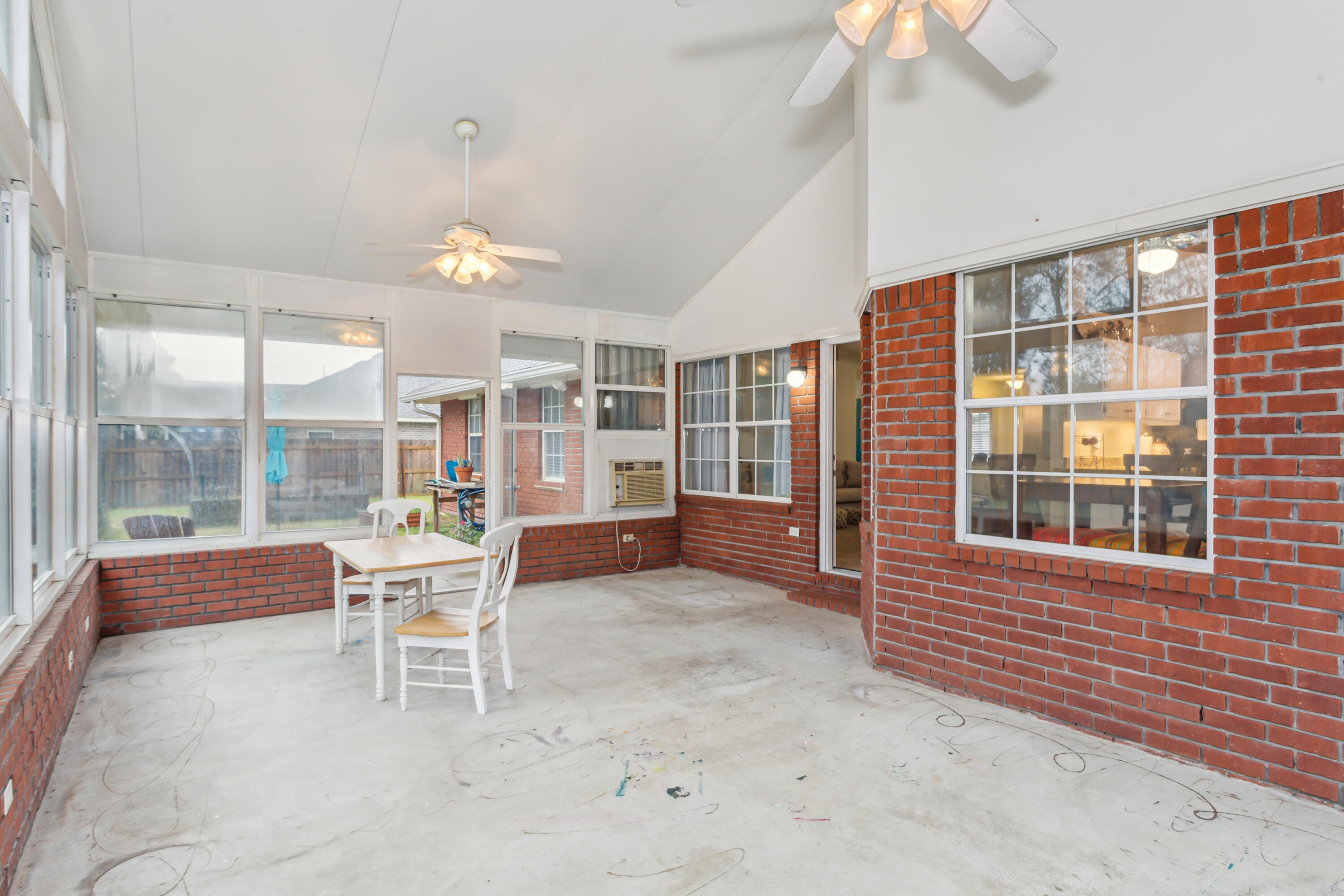 6633 Flintwood Street