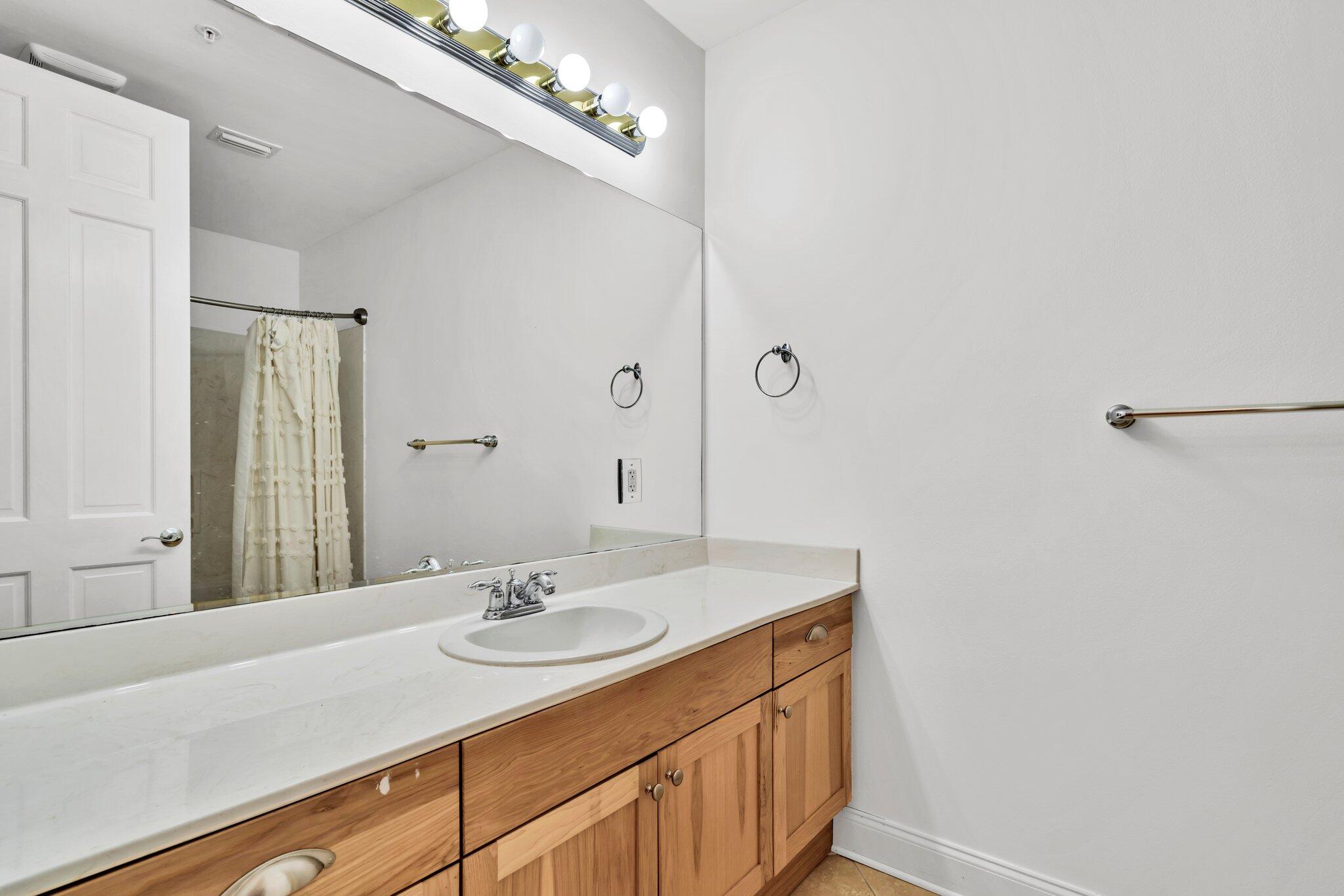 5 Calhoun Avenue UNIT 203