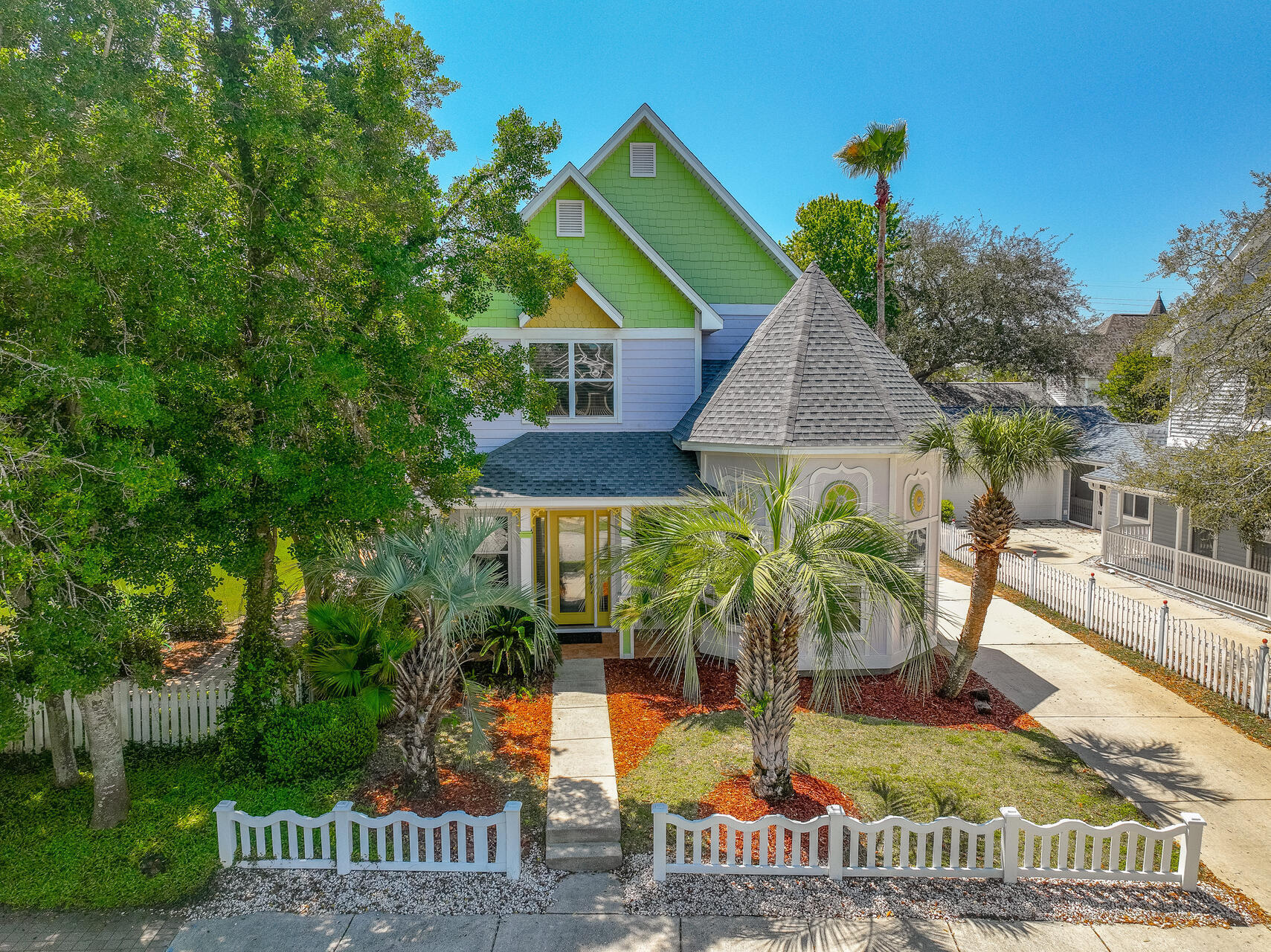 4586 Woodwind Drive