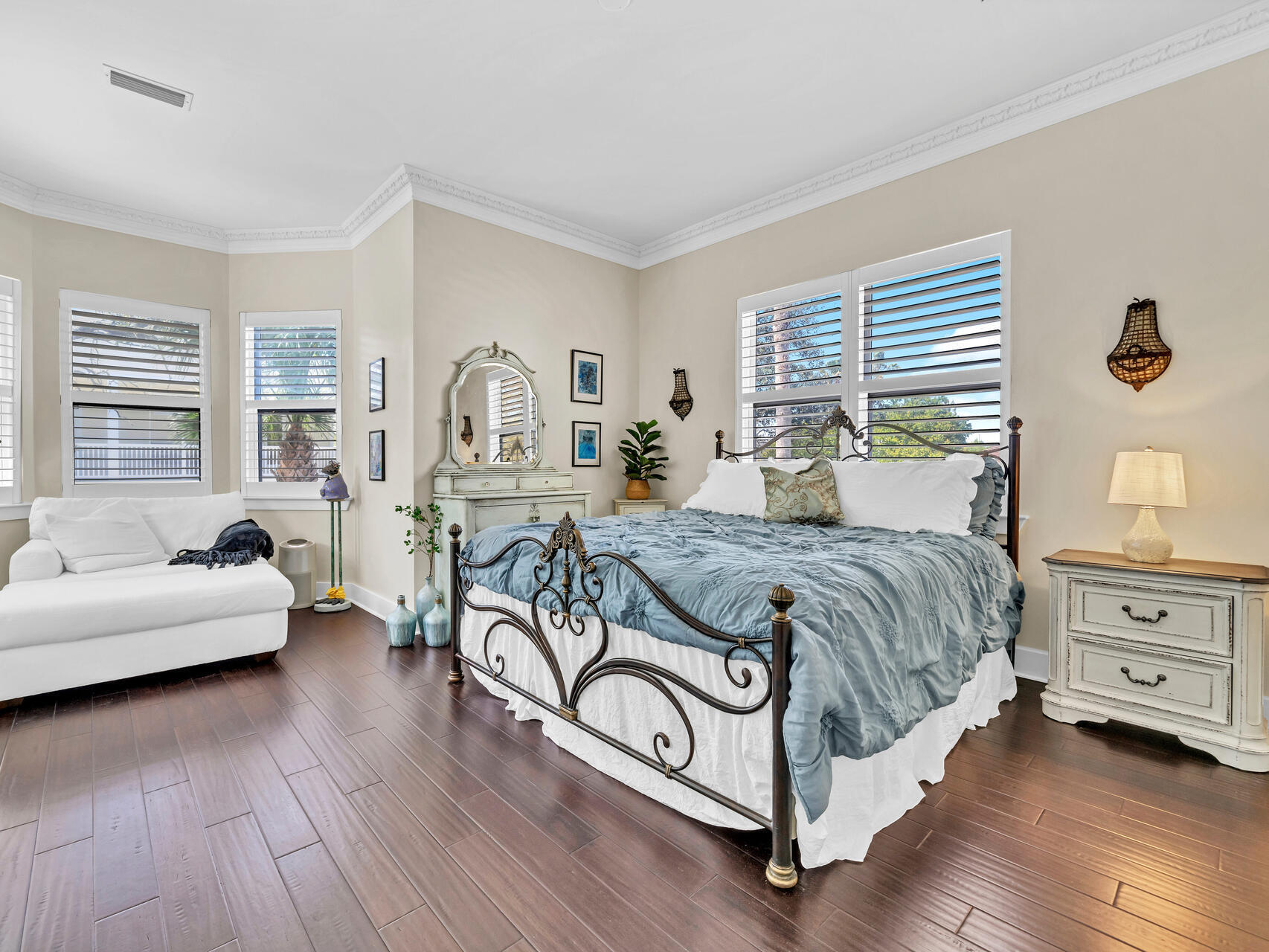 4586 Woodwind Drive