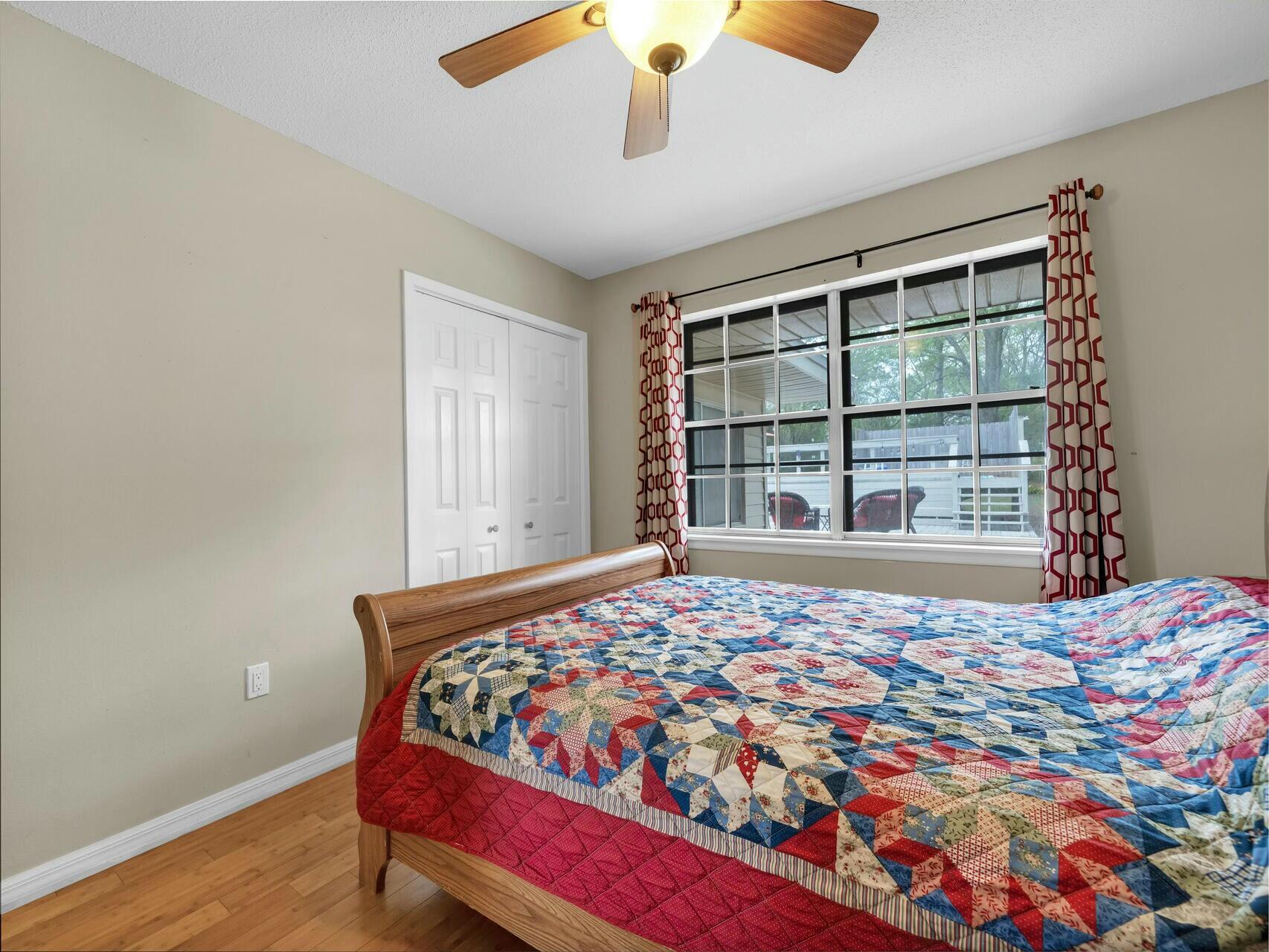 503 Ten Lake Drive, DeFuniak Springs