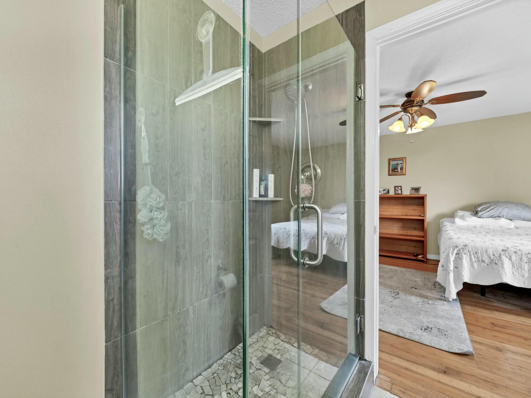 503 Ten Lake Drive, DeFuniak Springs