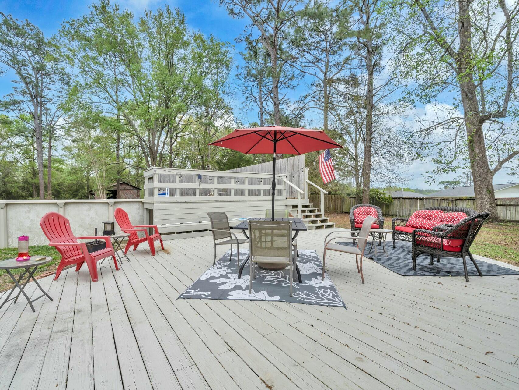 503 Ten Lake Drive, DeFuniak Springs