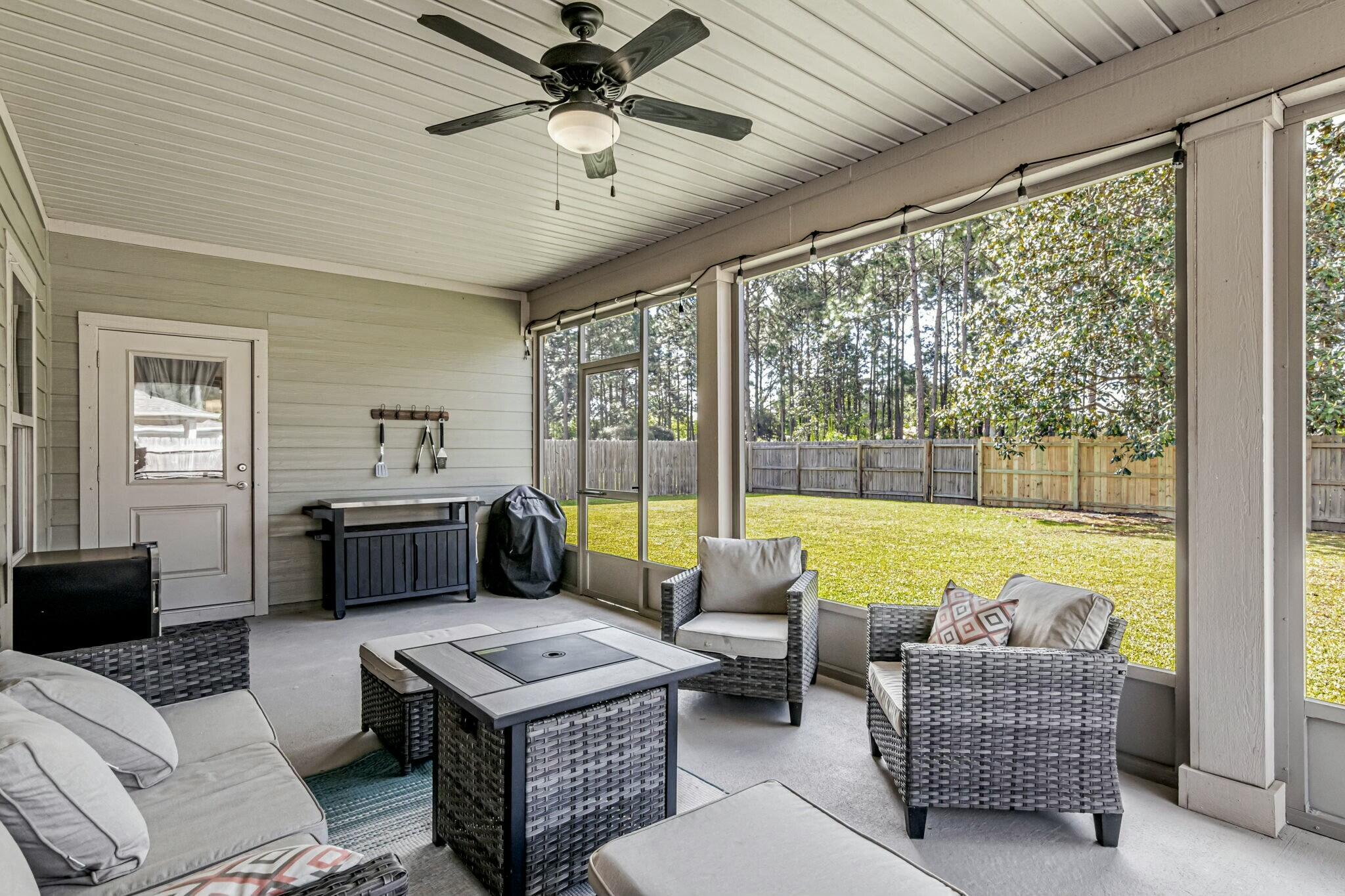 9121 Ridge Dr