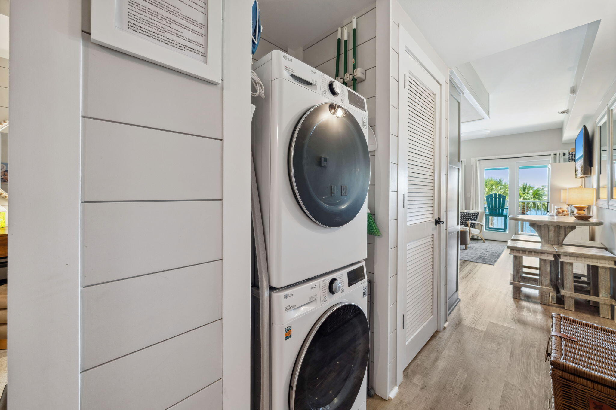 114 Carillon Market St 208