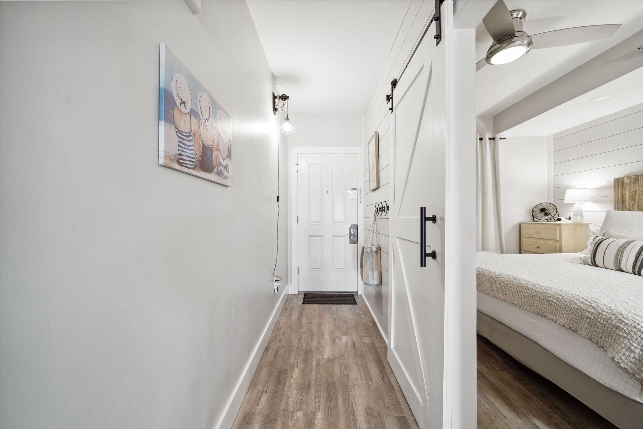 114 Carillon Market St 208