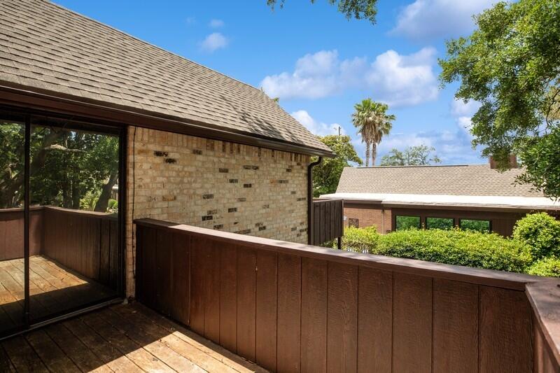 3871 Indian Trail 2E