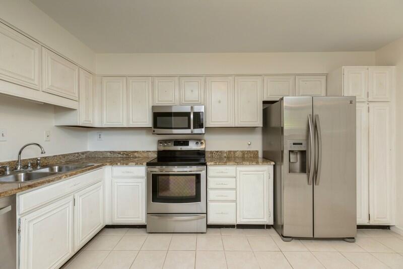 3871 Indian Trail 2E
