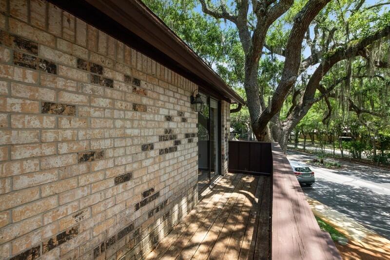 3871 Indian Trail 2E