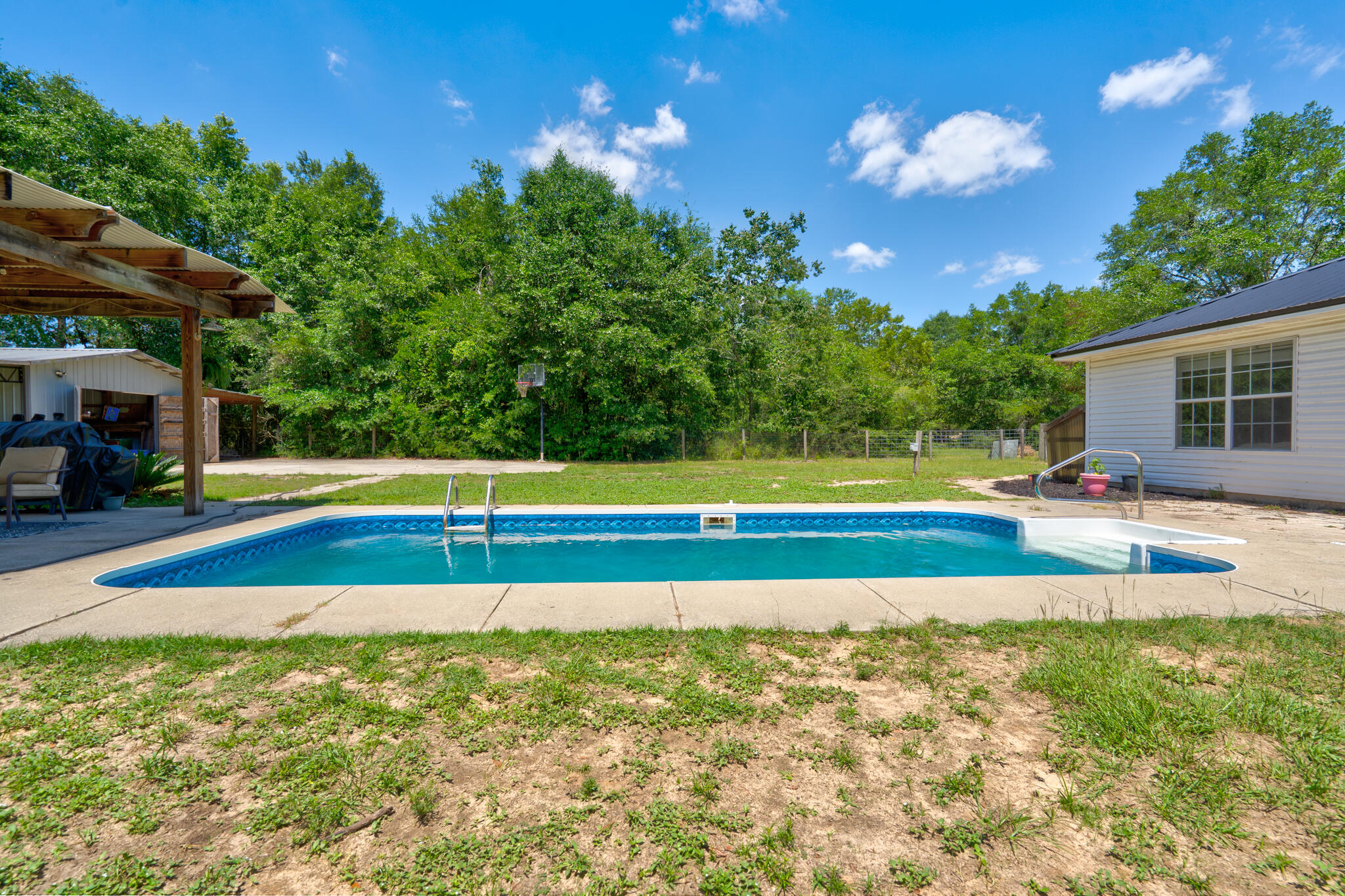 4236 Edge Perry Road