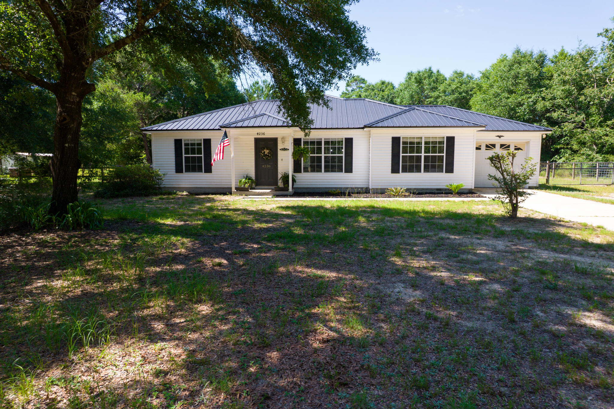 4236 Edge Perry Road