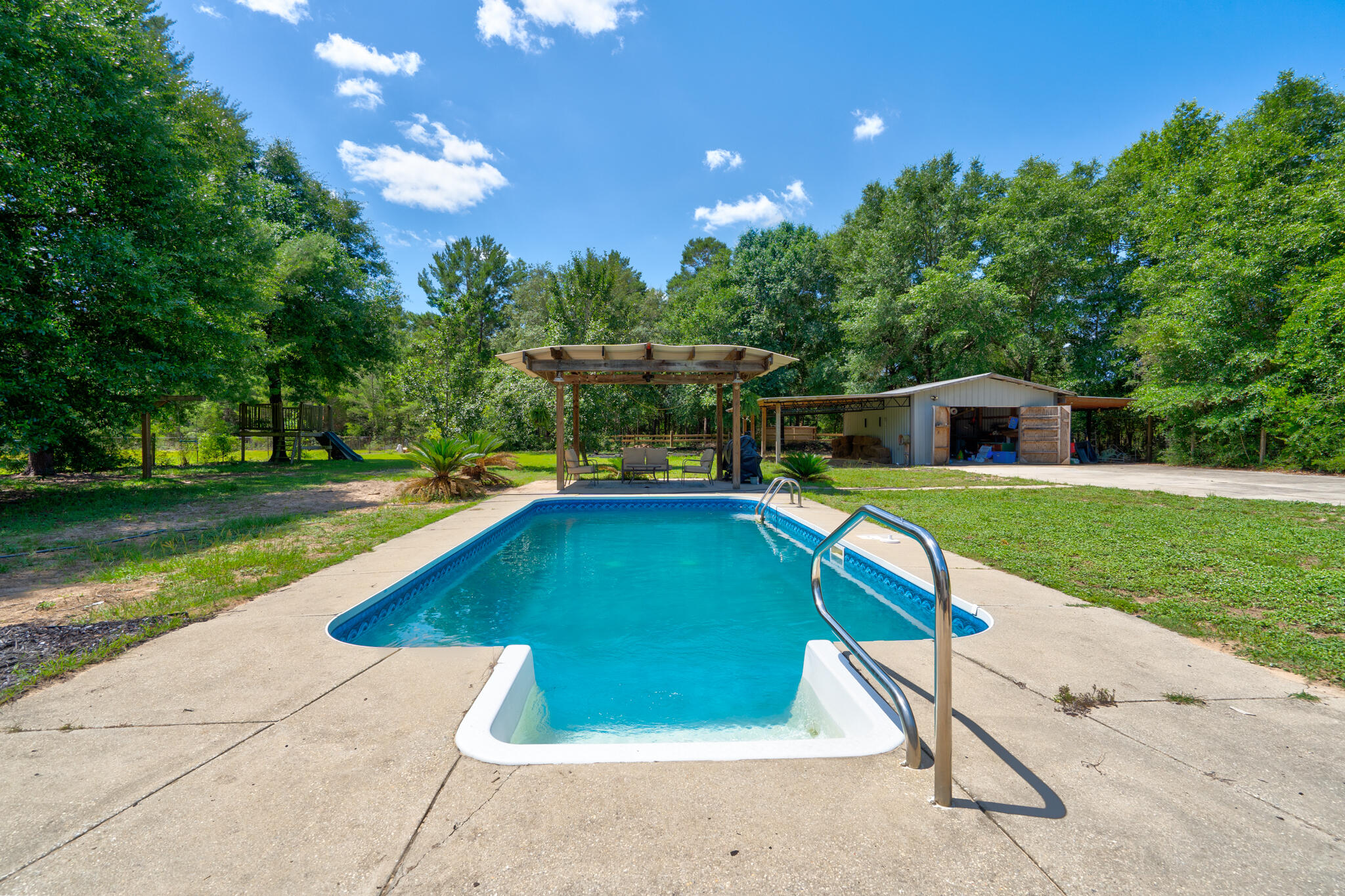 4236 Edge Perry Road