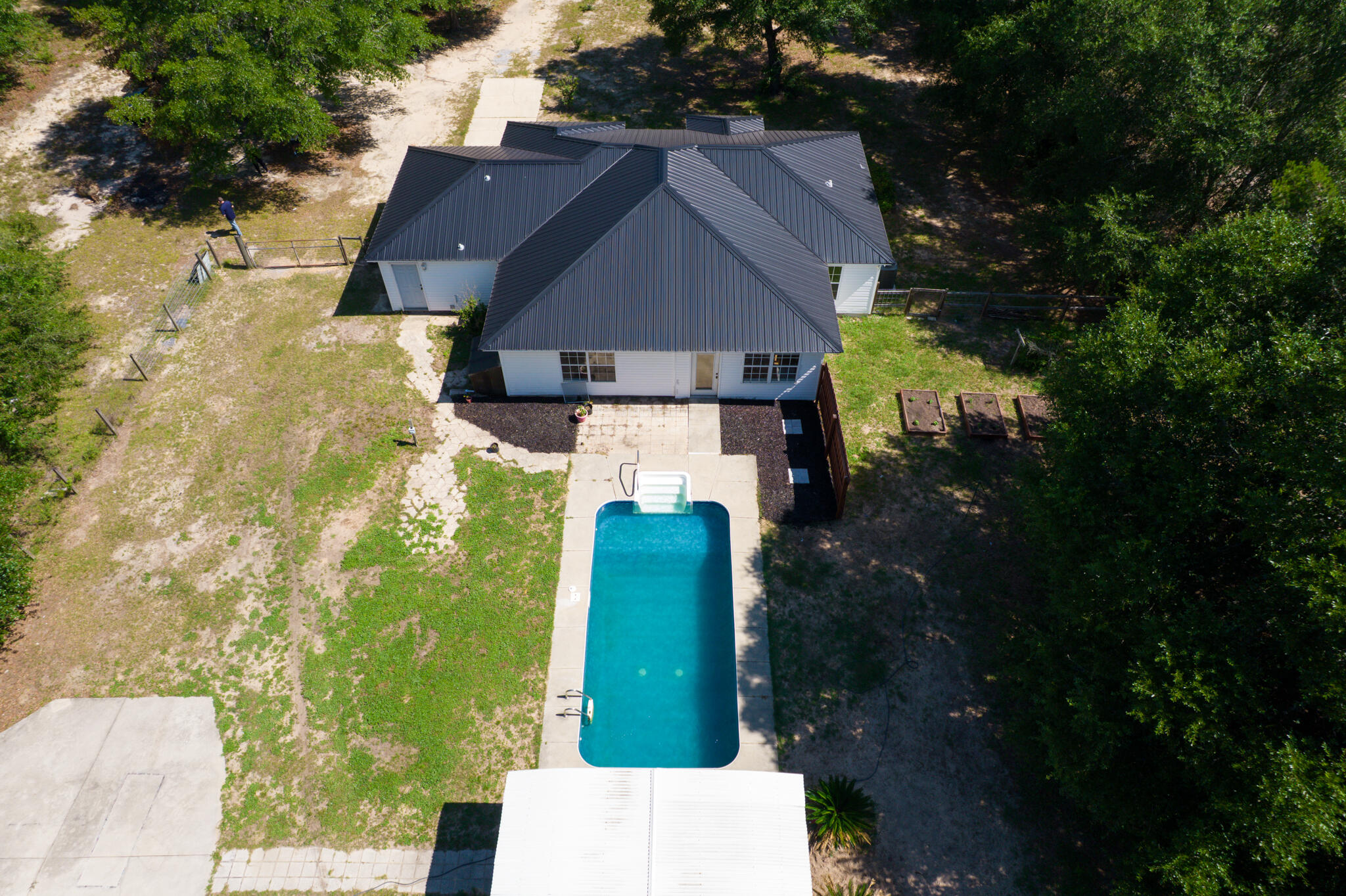 4236 Edge Perry Road