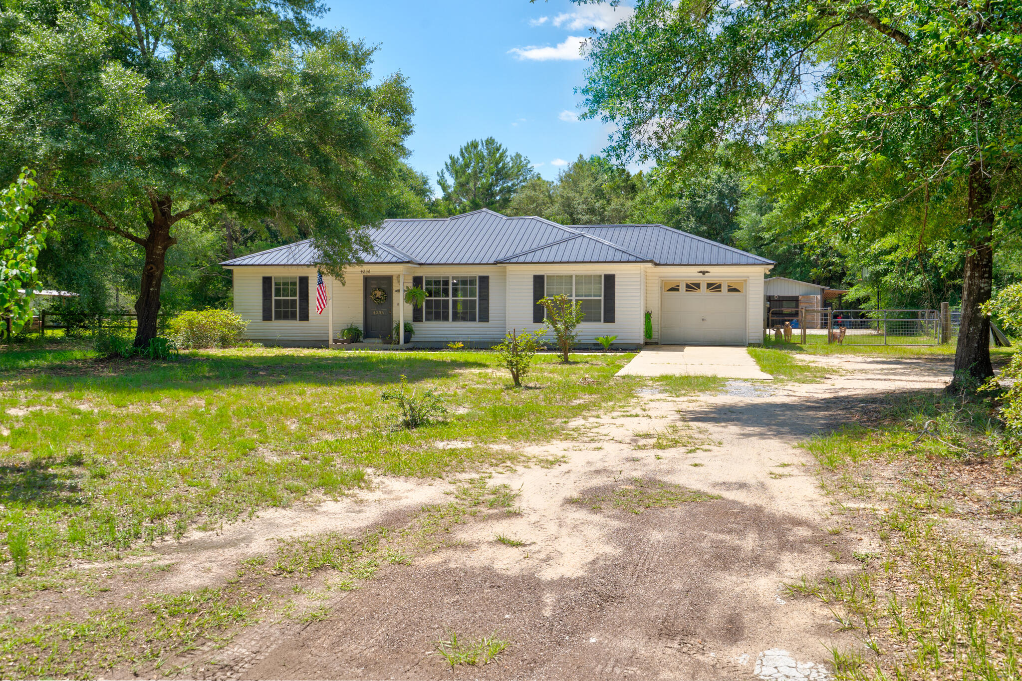 4236 Edge Perry Road