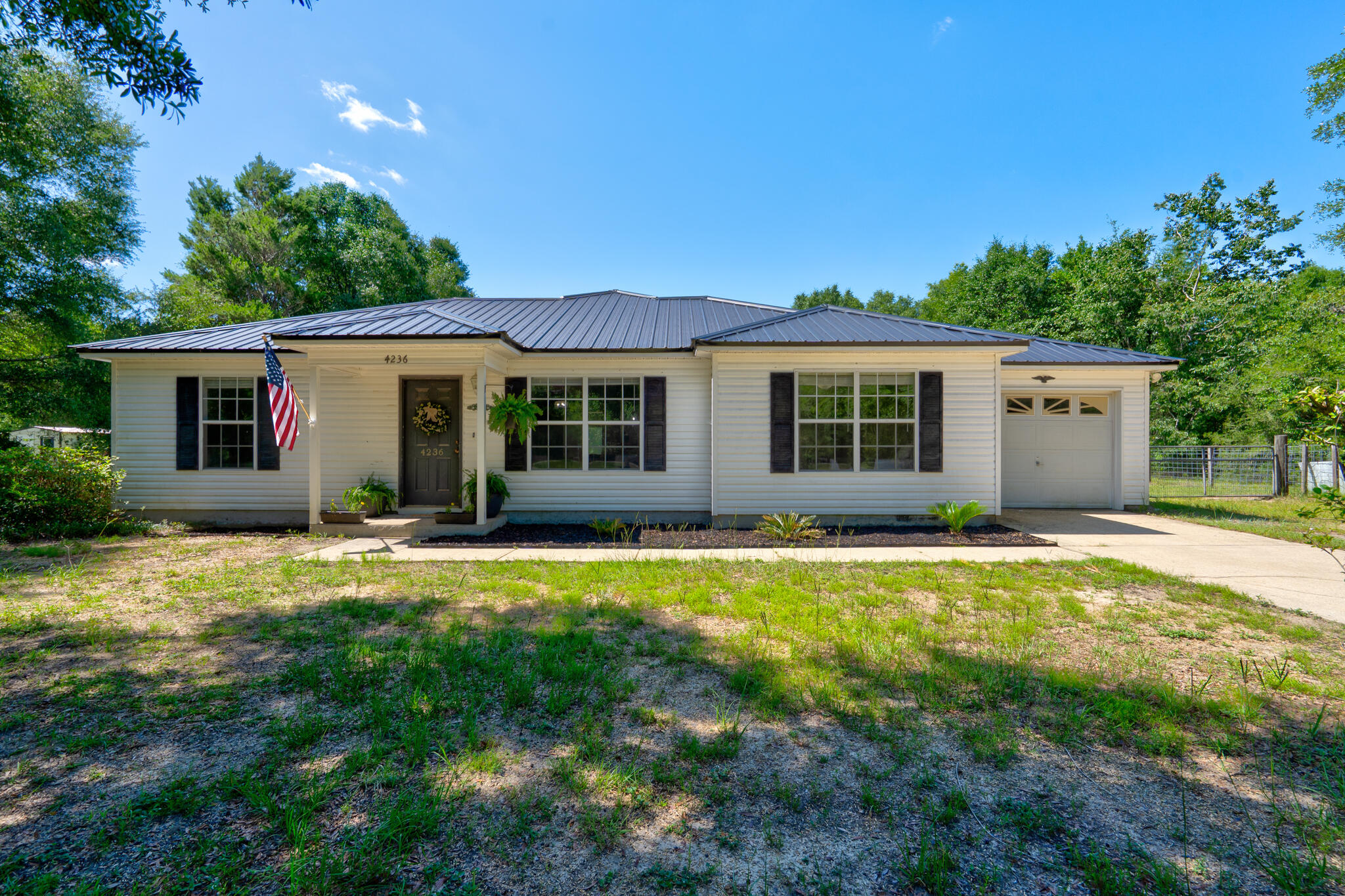 4236 Edge Perry Road