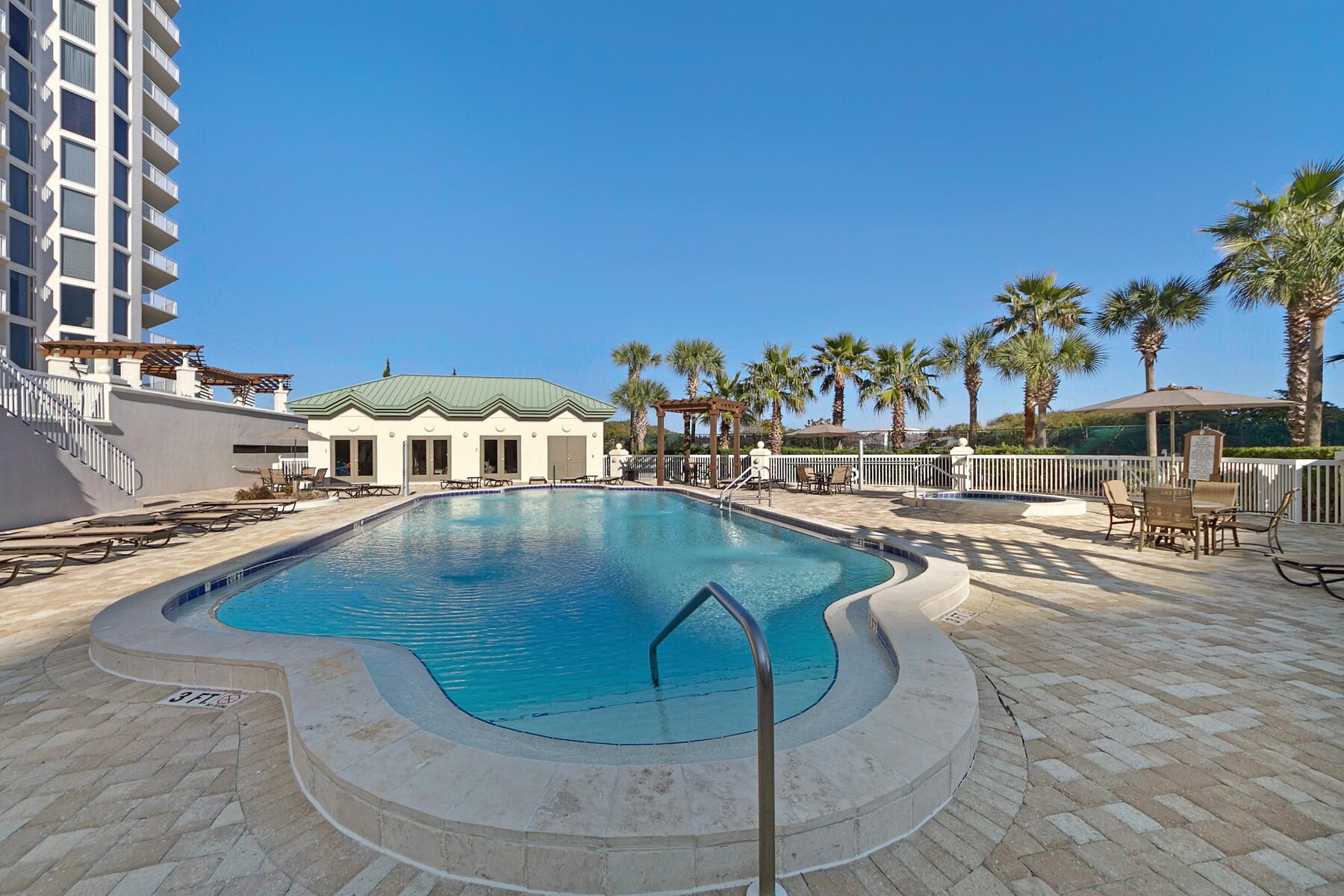 15500 Emerald Coast Parkway 606