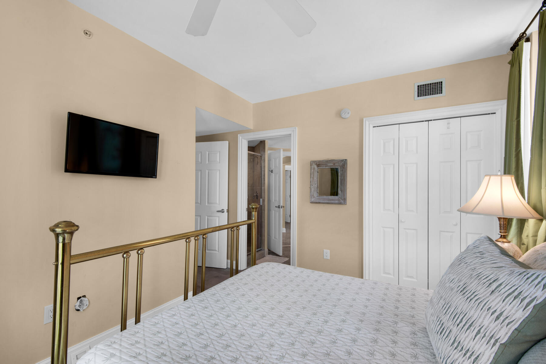 15500 Emerald Coast Parkway 606