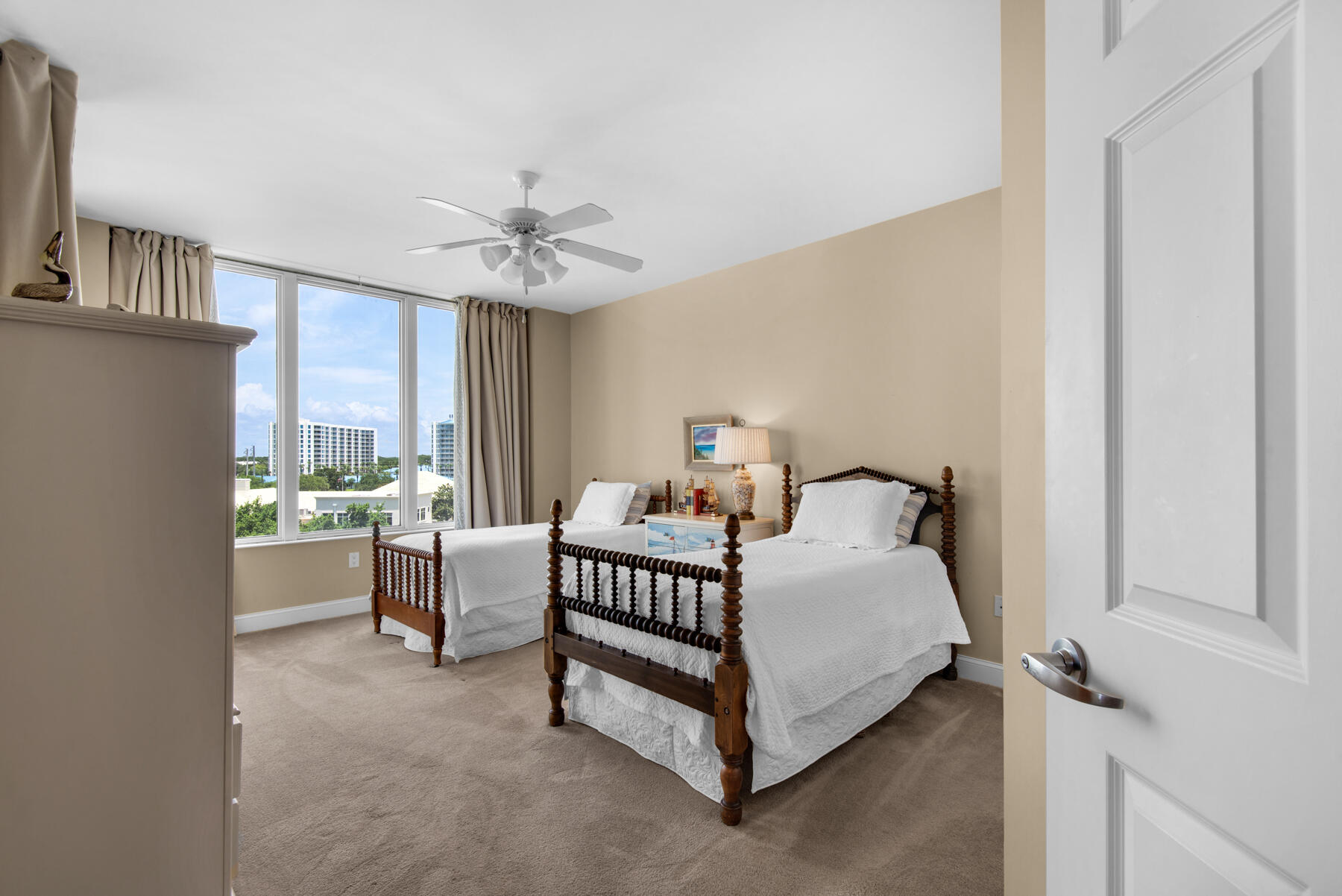 15500 Emerald Coast Parkway 606