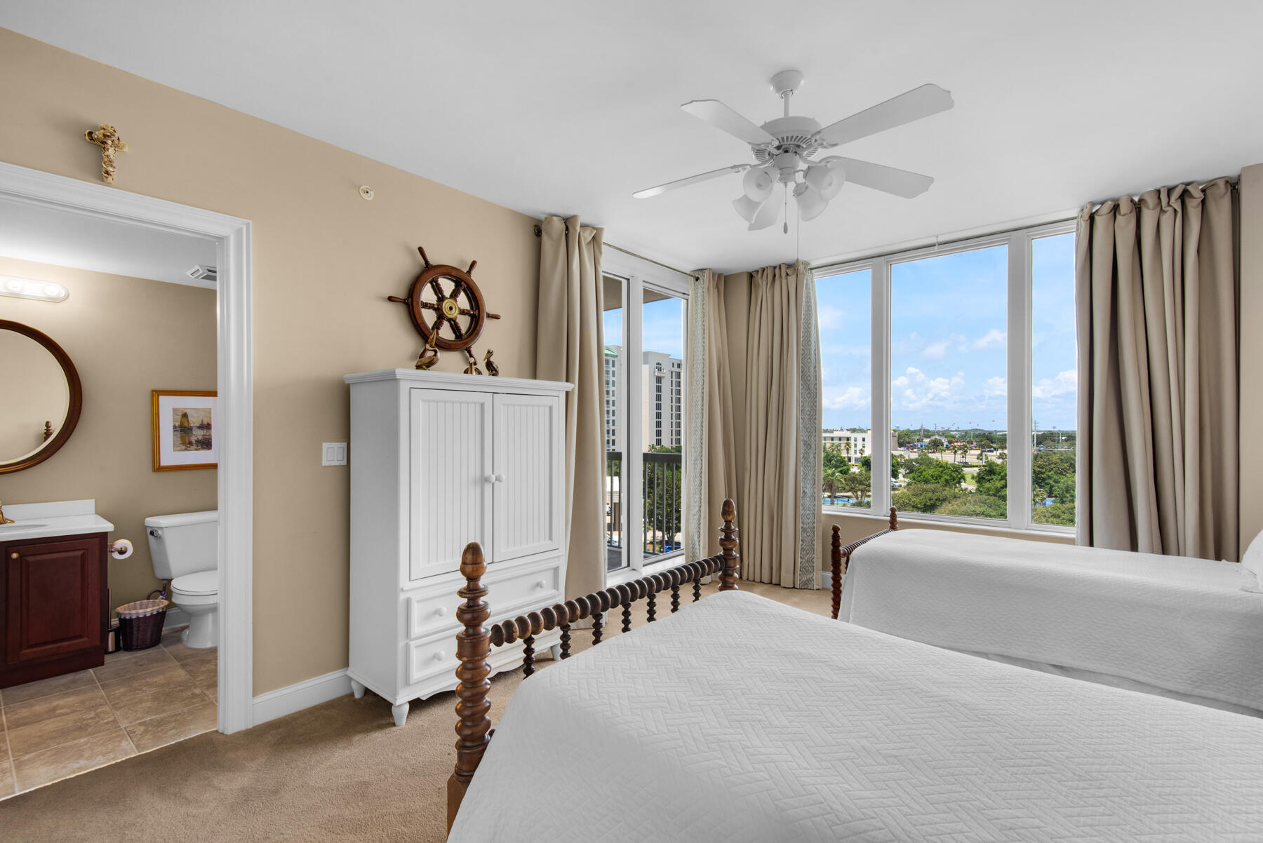 15500 Emerald Coast Parkway 606