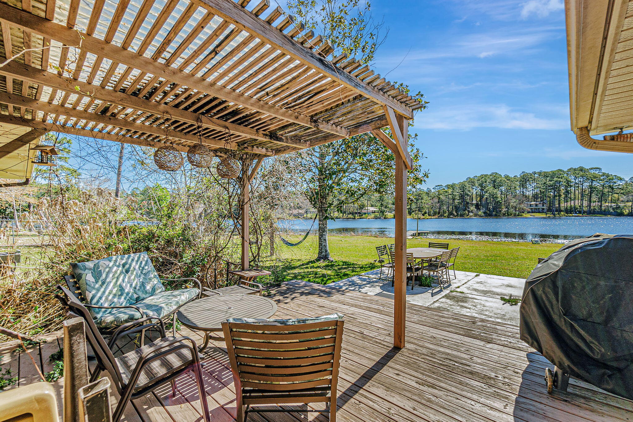 4655 Meadow Lake Drive