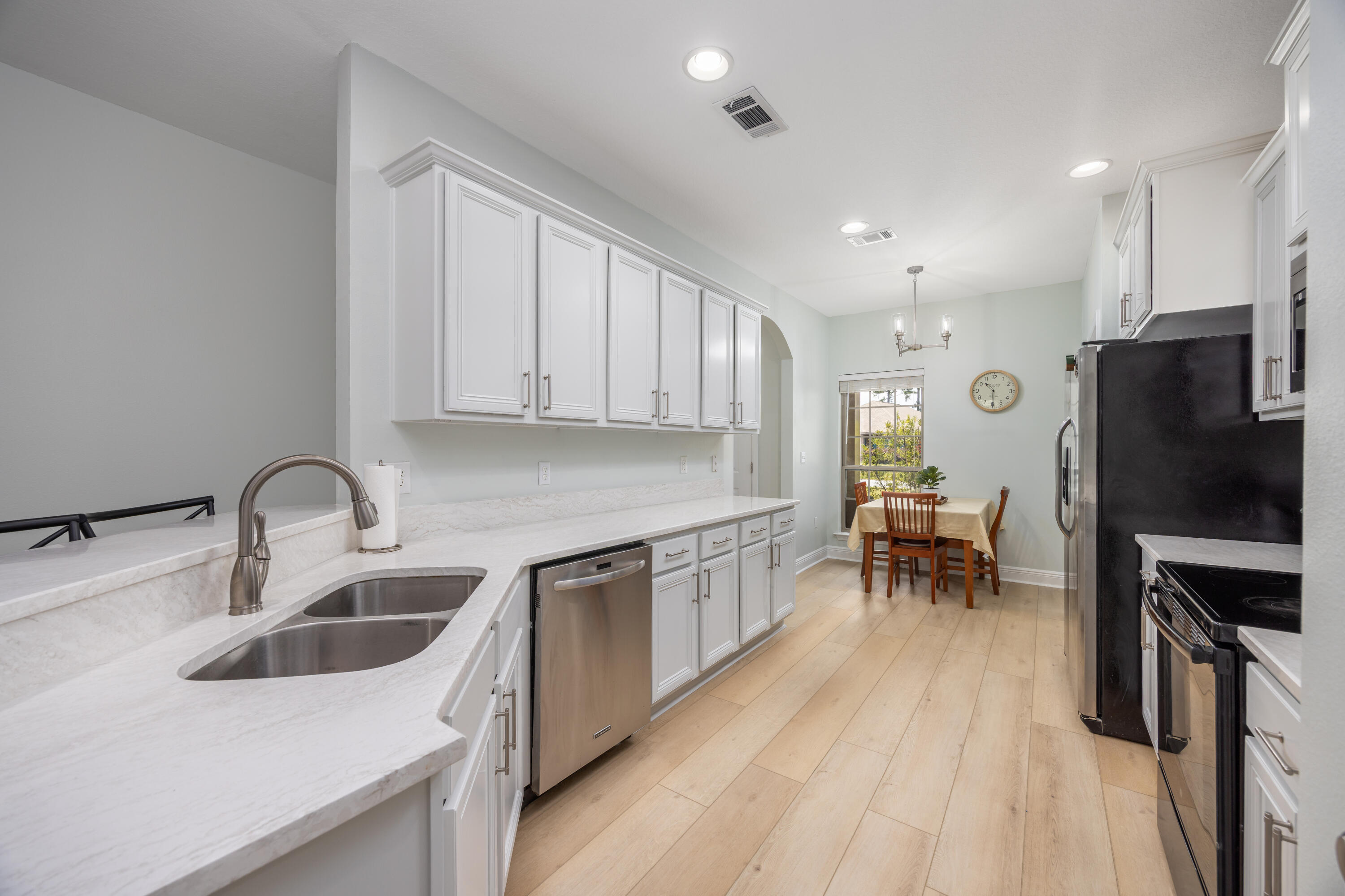 902 Cocobolo Drive