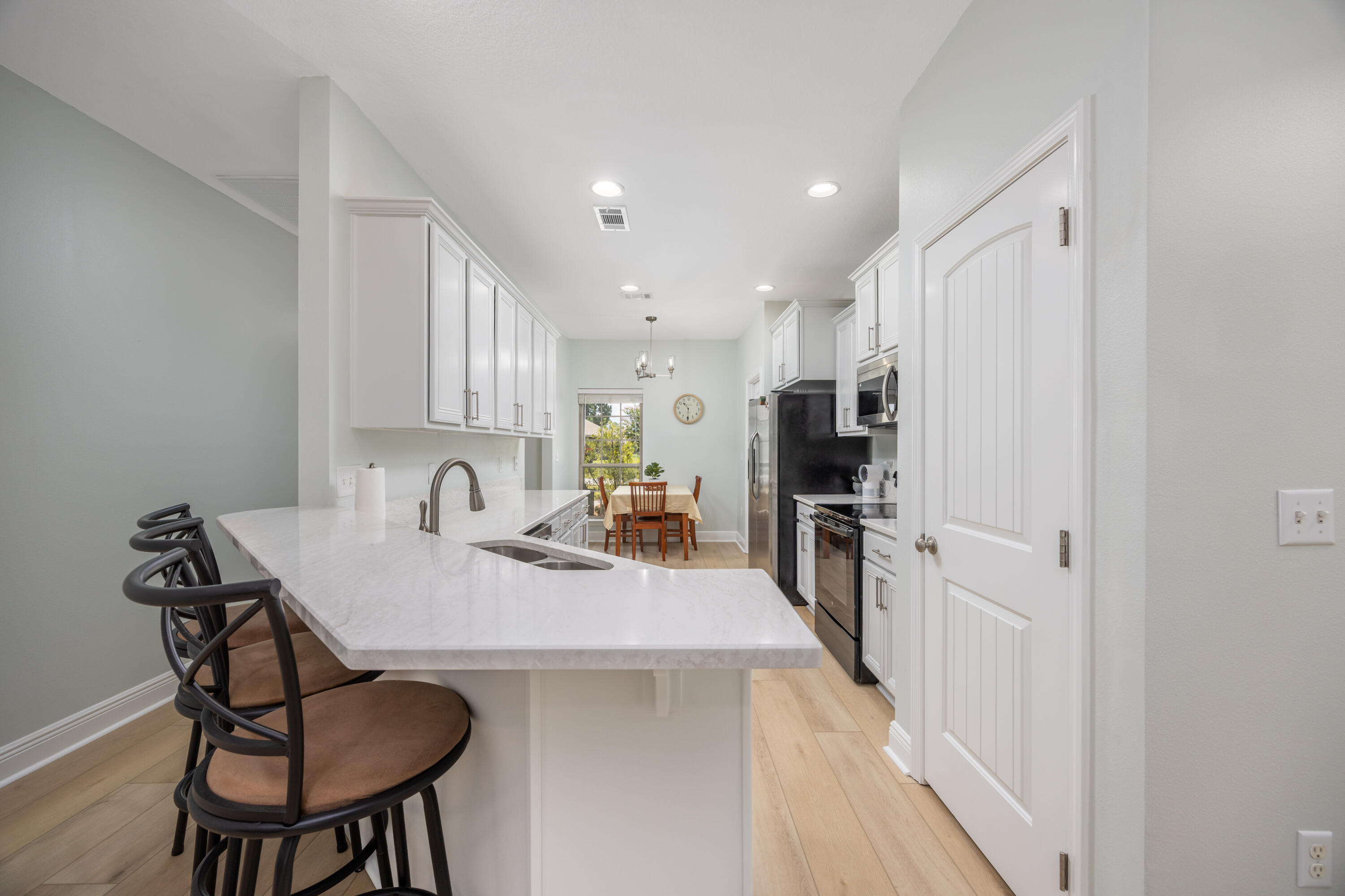 902 Cocobolo Drive