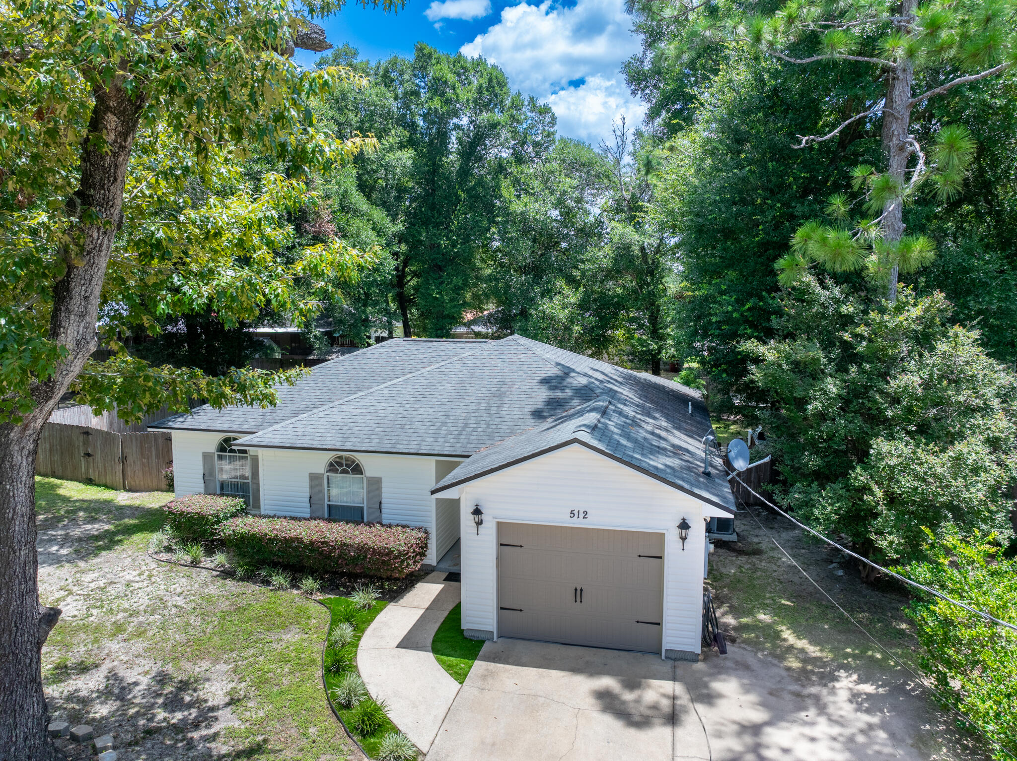 512 Hyde Park Drive