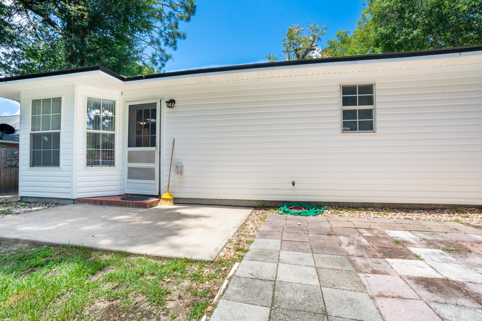 512 Hyde Park Drive