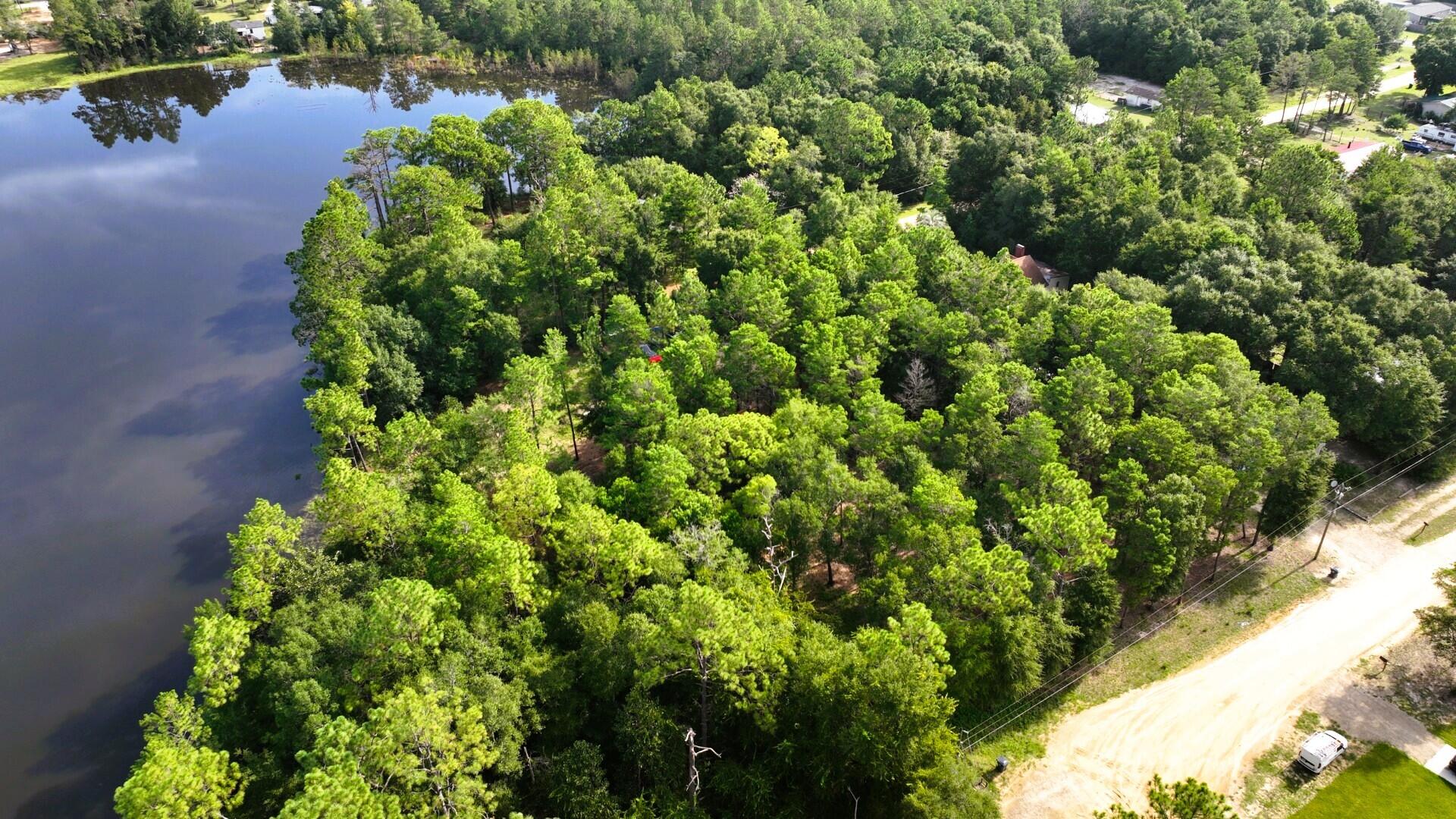 TBD country boulevard, DeFuniak Springs
