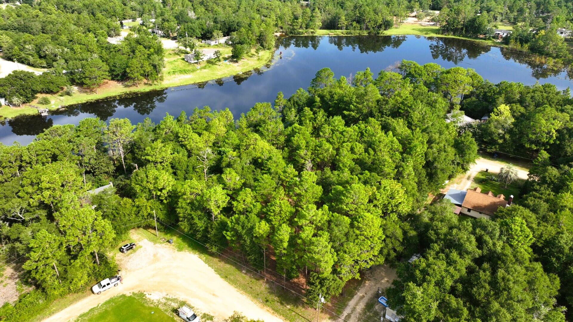 TBD country boulevard, DeFuniak Springs