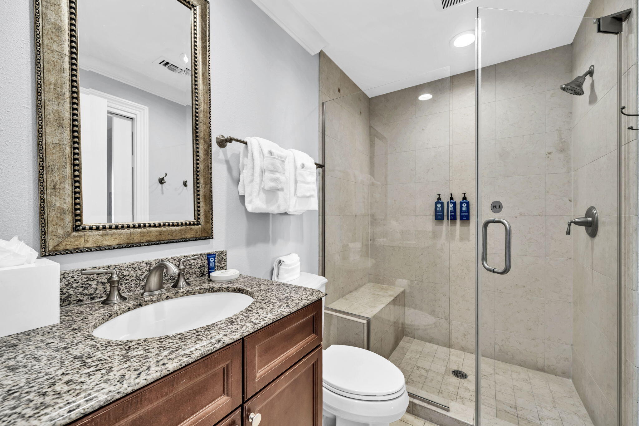 10 Harbor Boulevard W726