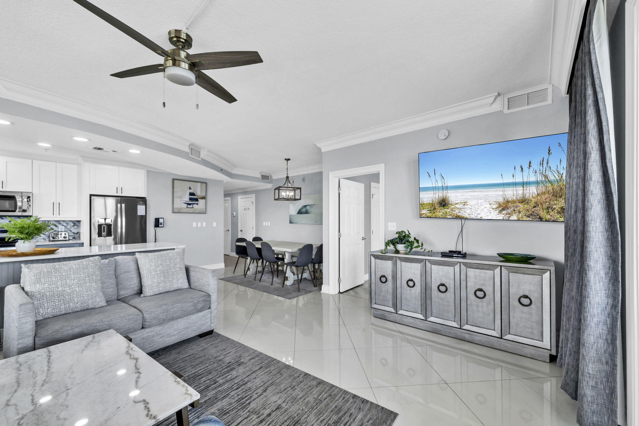 10 Harbor Boulevard W726