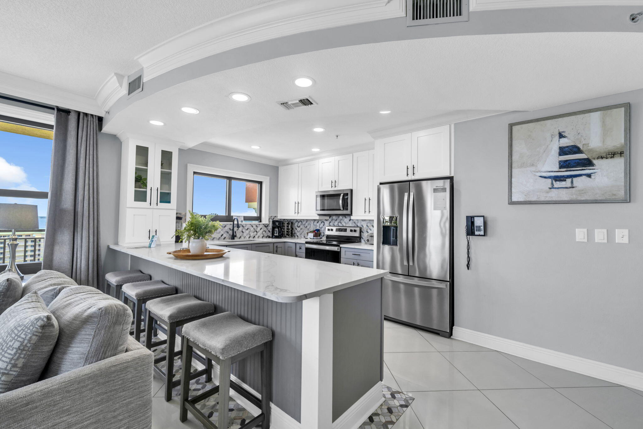 10 Harbor Boulevard W726