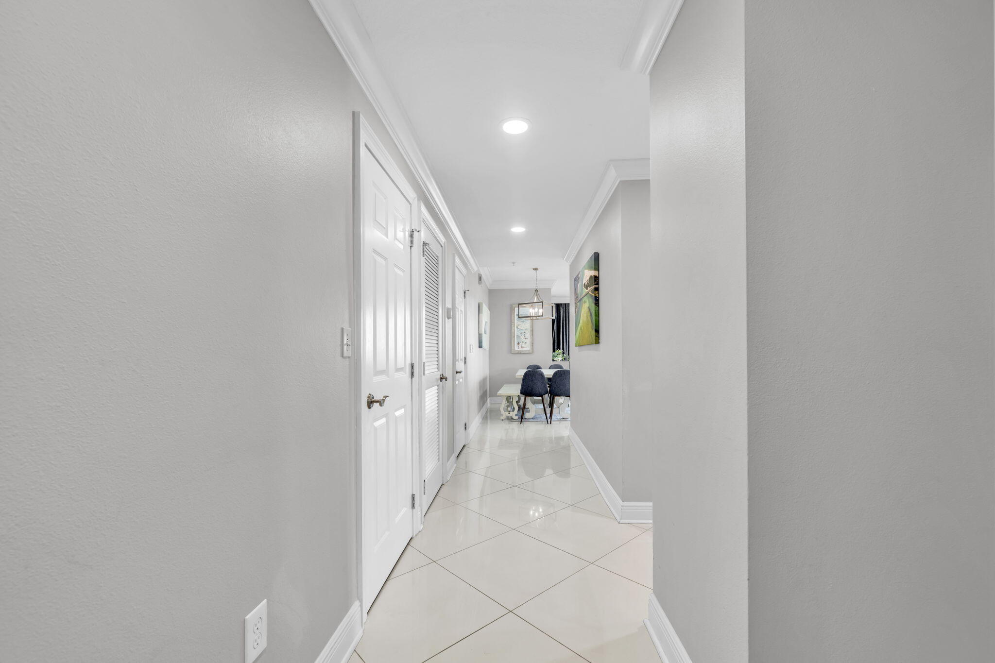 10 Harbor Boulevard W726